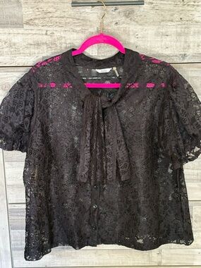 Black Lace Tie-Neck Blouse with Short Sleeves